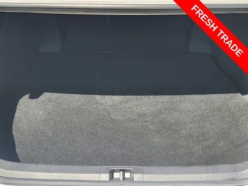 Used 2020 Toyota Camry LE FWD image 32