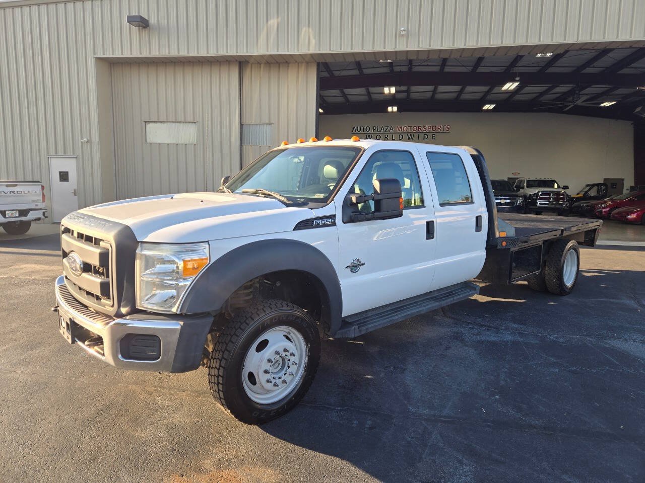 Used 2016 Ford F550 4x4 Crew Cab Super Duty image 5