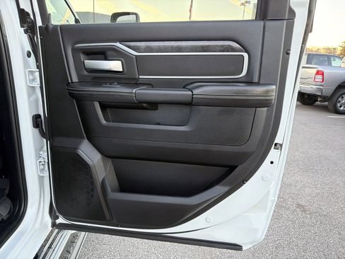 Used 2024 RAM 2500 Big Horn w/ Protection Group image 16