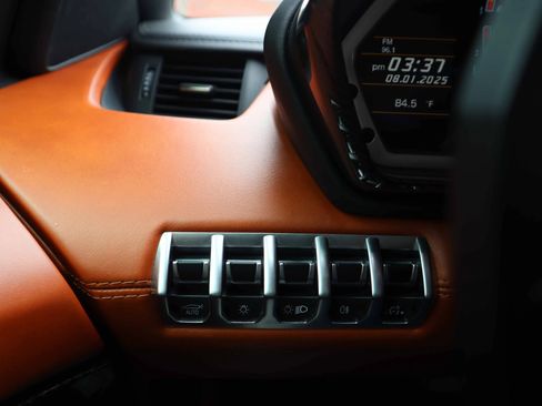 Used 2017 Lamborghini Aventador LP 700-4 image 11