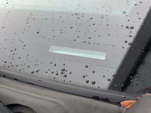 Used 2018 Jeep Grand Cherokee Limited image 36