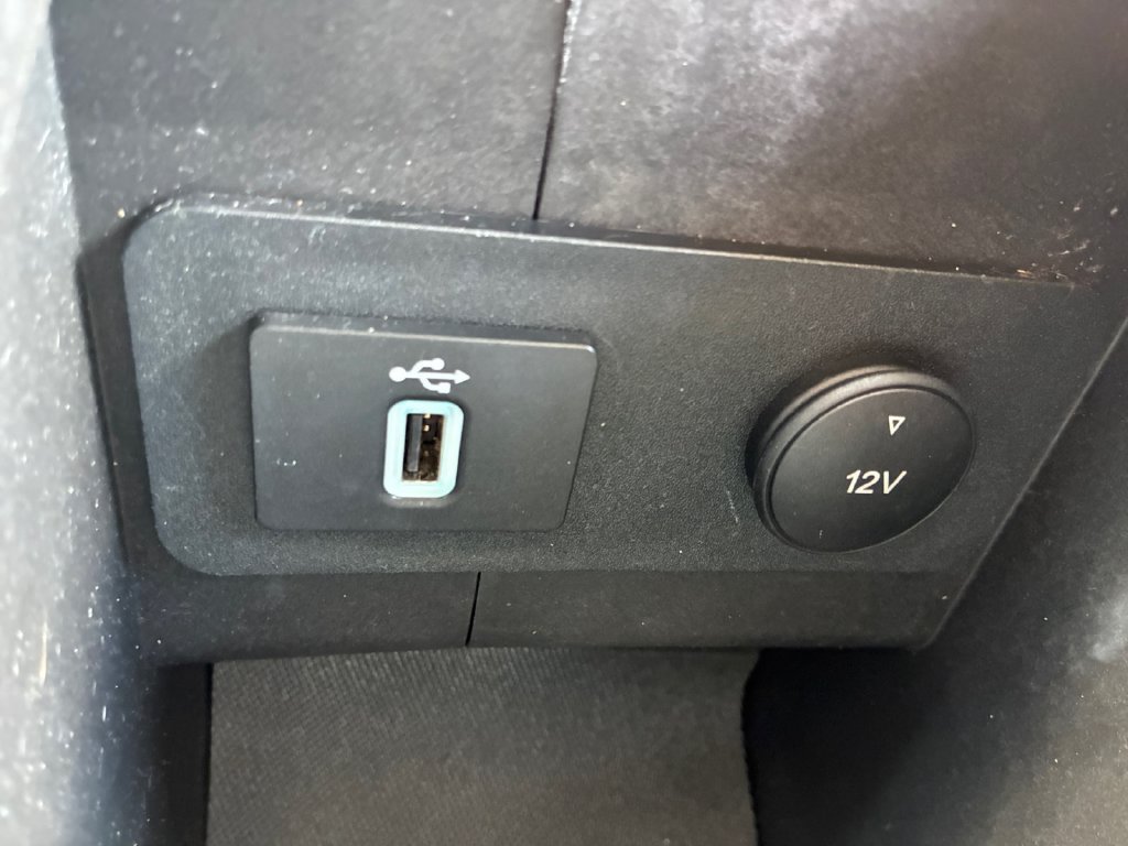 Used 2017 Ford Escape SE w/ Equipment Group 201A FWD image 6