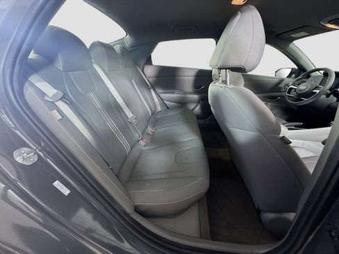 Used 2024 Hyundai Elantra SEL FWD image 27