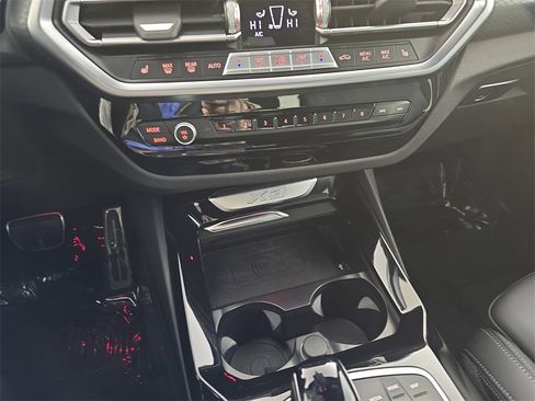 Certified 2024 BMW X3 xDrive30i w/ M Sport Package image 24