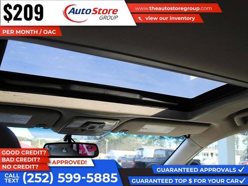 Used 2016 Toyota Sienna XLE FWD image 12