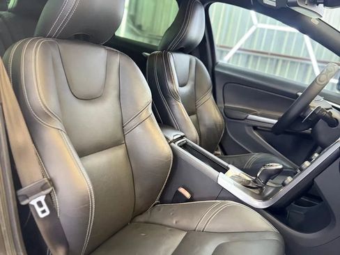 Used 2015 Volvo S60 T5 Premier image 32