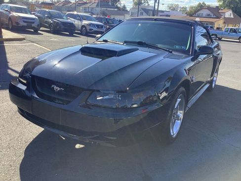 Used 2004 Ford Mustang GT RWD image 3