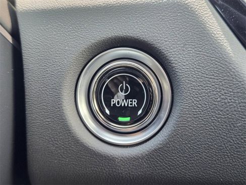 New 2025 Cadillac Lyriq Luxury image 22