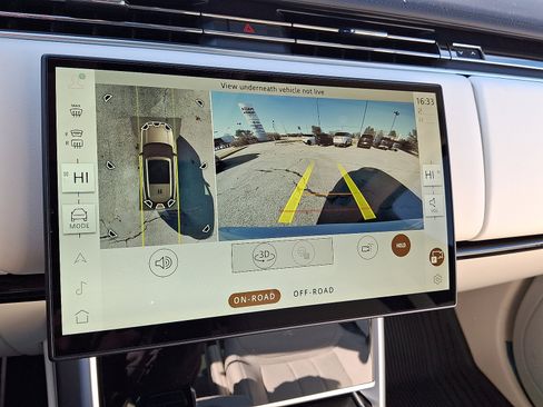 New 2026 Land Rover Range Rover Long Wheelbase SE image 9