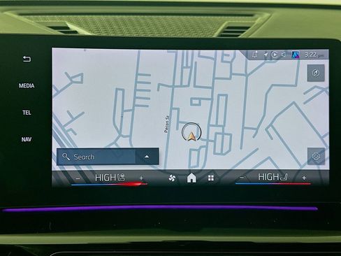 Certified 2024 BMW X1 M35i w/ Premium Package image 13