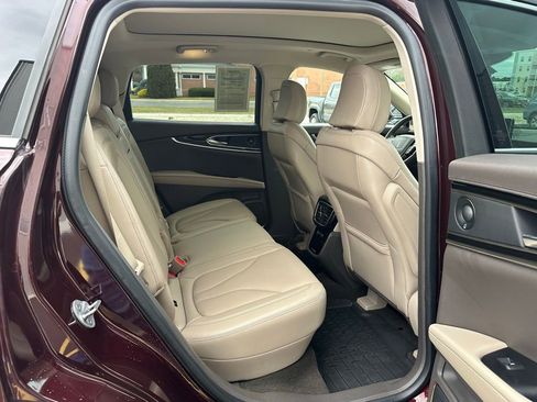 Used 2023 Lincoln Nautilus Reserve w/ Equipment Group 201A image 17