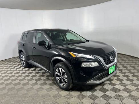 Used 2023 Nissan Rogue SV image 1