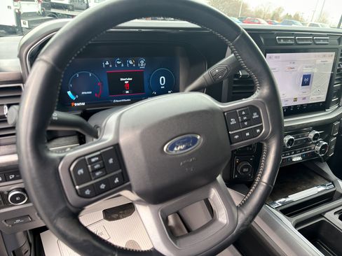 Used 2024 Ford F250 Lariat w/ Chrome Package image 13