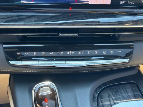 Used 2021 Cadillac Escalade Premium Luxury w/ Driver Assist Tech Package AWD/4WD image 22