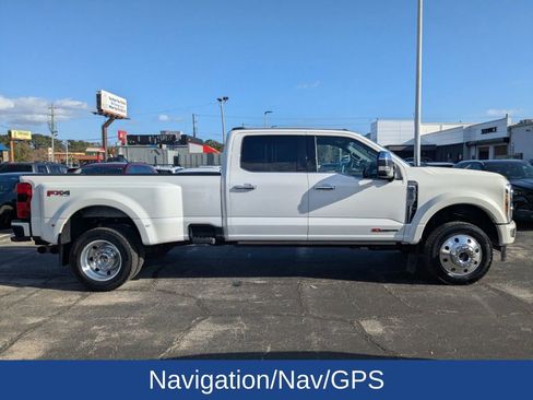 Certified 2024 Ford F450 Platinum w/ FX4 Off-Road Package image 3