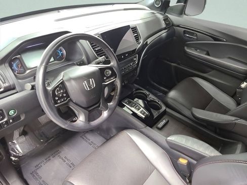 Used 2022 Honda Pilot Black Edition image 23