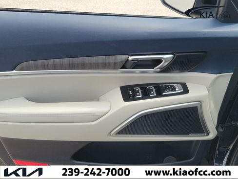Certified 2025 Kia Telluride EX FWD image 23