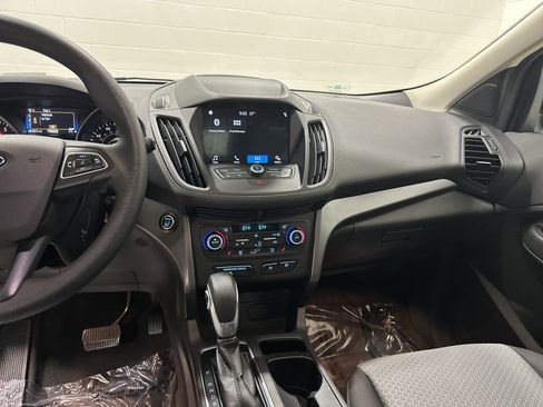 Used 2019 Ford Escape SE image 30