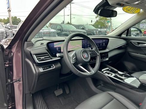 Certified 2025 Buick Envision Preferred AWD/4WD image 30