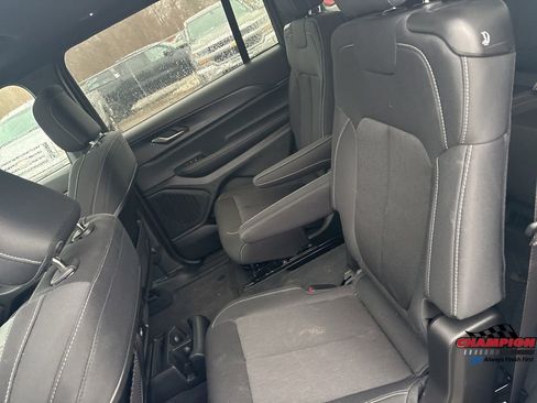 Used 2024 Jeep Grand Cherokee L Laredo image 28