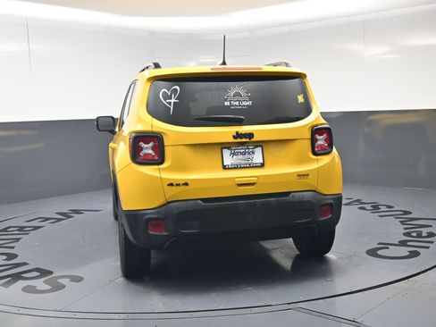 Used 2023 Jeep Renegade Latitude image 8