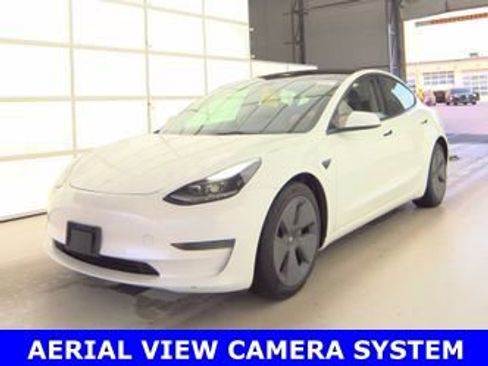Used 2023 Tesla Model 3 Standard Range RWD image 2