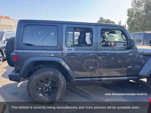 Used 2024 Jeep Wrangler Unlimited AWD/4WD image 7