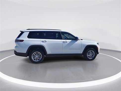 New 2025 Jeep Grand Cherokee L Laredo w/ Luxury Tech Group I image 9
