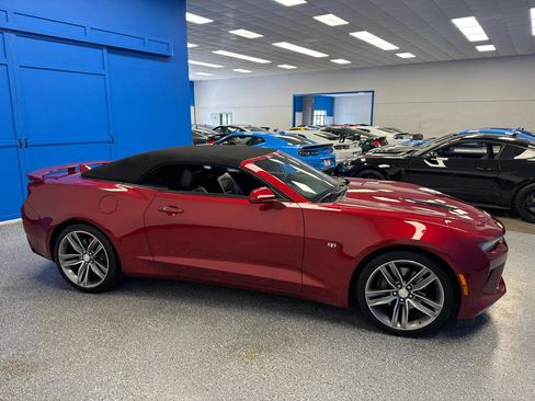Used 2017 Chevrolet Camaro SS RWD image 8
