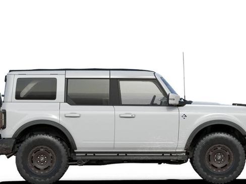 New 2025 Ford Bronco Outer Banks w/ Sasquatch Package image 30