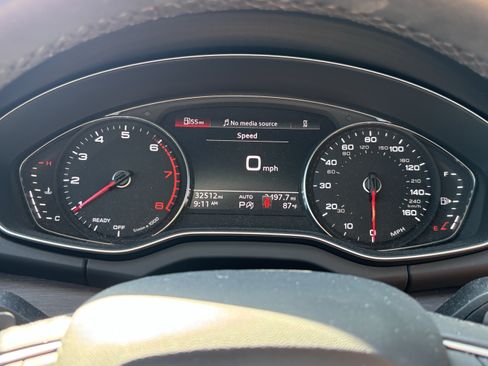 Used 2023 Audi Q5 2.0T Premium w/ Convenience Package AWD/4WD image 23