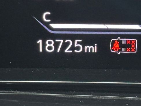 Certified 2023 Cadillac Escalade V w/ Heavy-Duty Trailer Package image 37