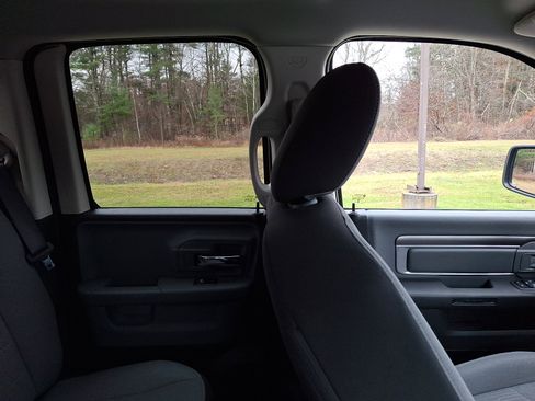 Used 2024 RAM 1500 Classic SLT image 13