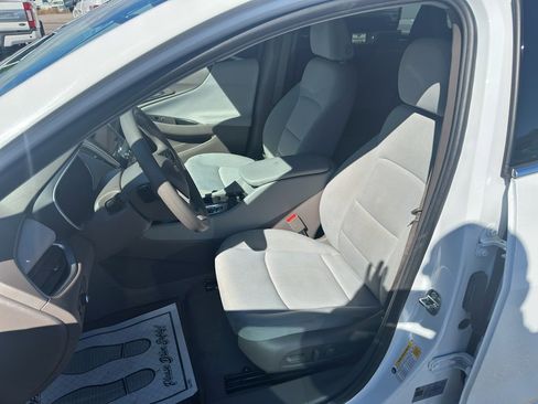 Used 2023 Chevrolet Malibu LS image 17