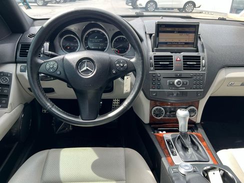 Used 2011 Mercedes-Benz C 300 4MATIC Sedan image 17