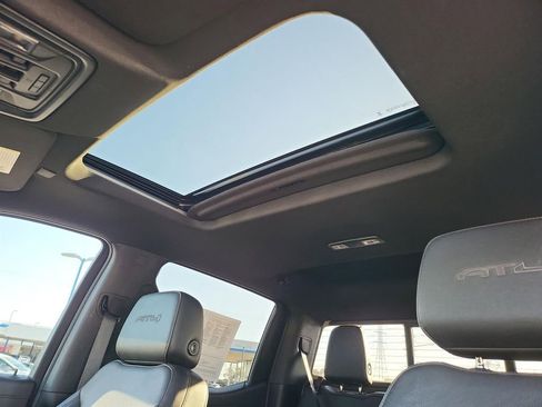 Used 2021 GMC Sierra 1500 AT4 image 11