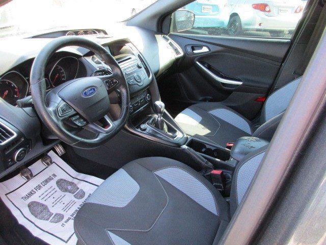 Used 2017 Ford Focus ST FWD image 15