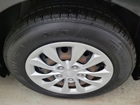 Used 2021 Kia Forte Sedan image 31