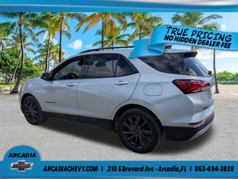 Certified 2022 Chevrolet Equinox RS w/ RS Leather Package FWD image 6