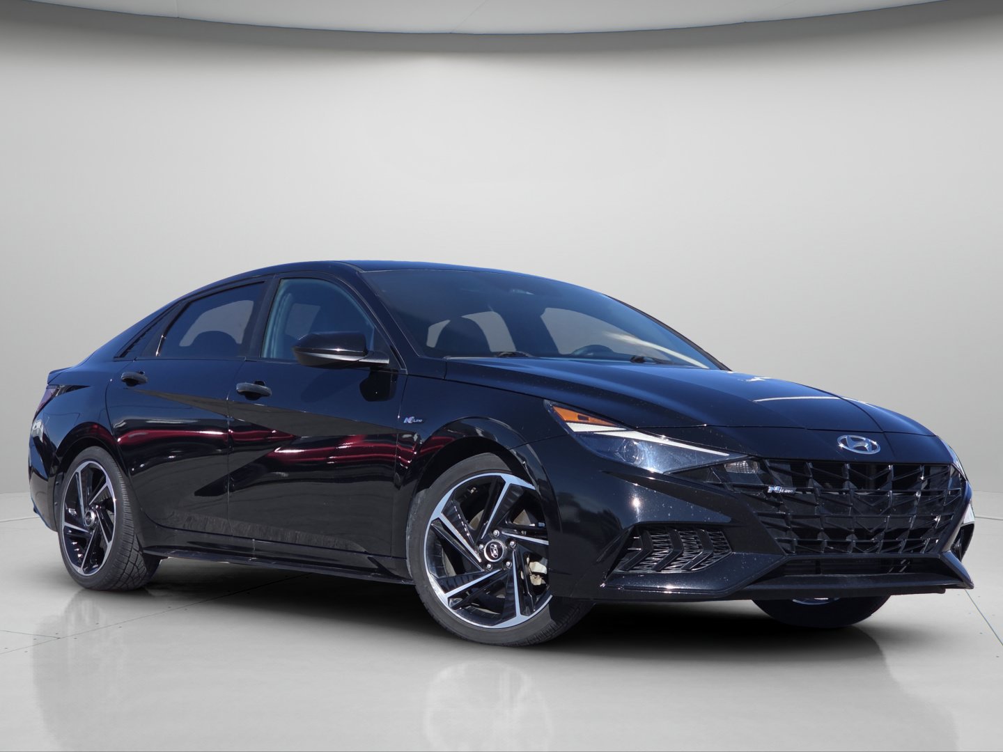Used 2021 Hyundai Elantra N Line FWD image 2