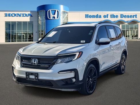 Certified 2022 Honda Pilot Black Edition image 3