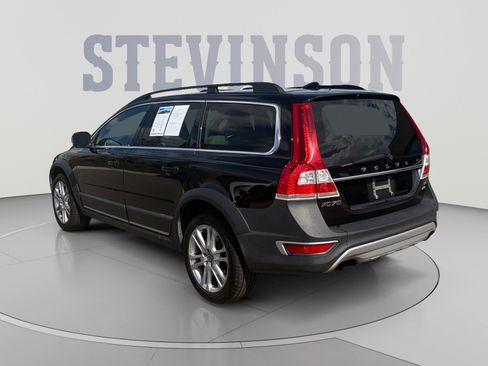 Used 2016 Volvo XC70 T5 Premier w/ Protection Package AWD/4WD image 3