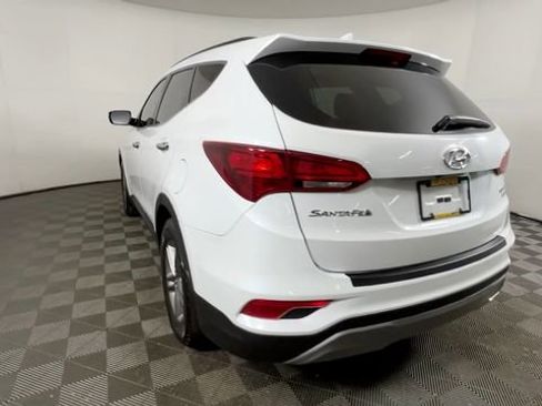 Used 2017 Hyundai Santa Fe Sport w/ 2.4L Tech Package 04 AWD/4WD image 6
