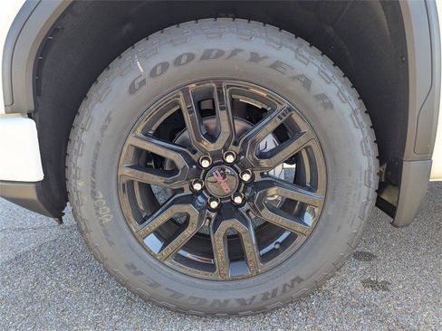 New 2026 GMC Sierra 1500 Elevation AWD/4WD image 9