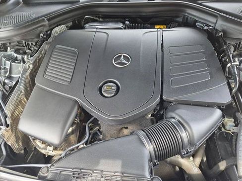 Used 2023 Mercedes-Benz GLC 300 4MATIC image 24