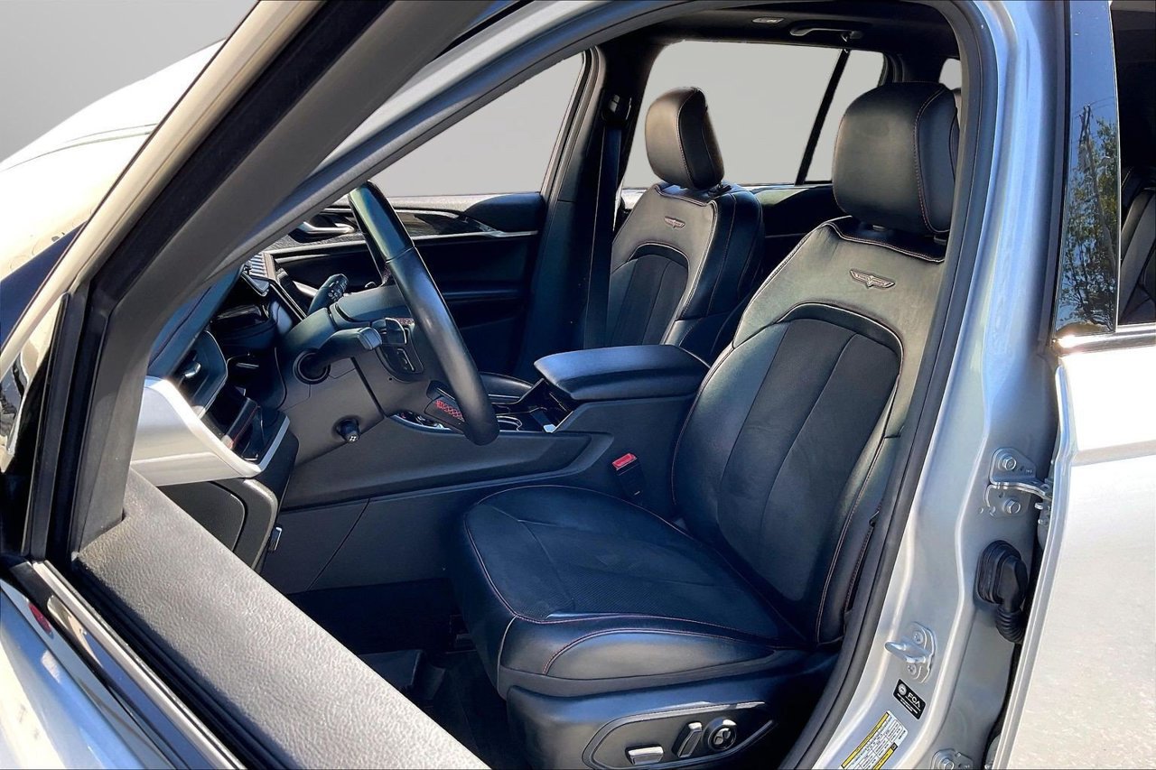 Certified 2022 Jeep Grand Cherokee Trailhawk w/ Luxury Tech Group III AWD/4WD image 22