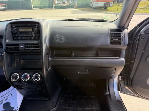 Used 2005 Honda CR-V EX image 26