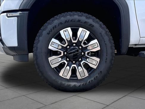 Used 2026 GMC Sierra 3500 Denali w/ Technology Package AWD/4WD image 11