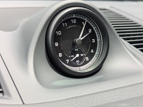 New 2025 Porsche Macan image 21