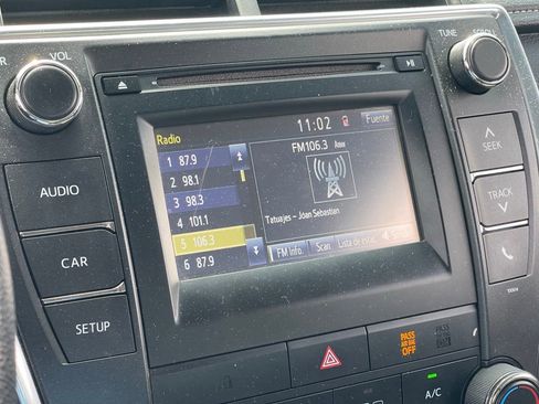 Used 2016 Toyota Camry LE image 10